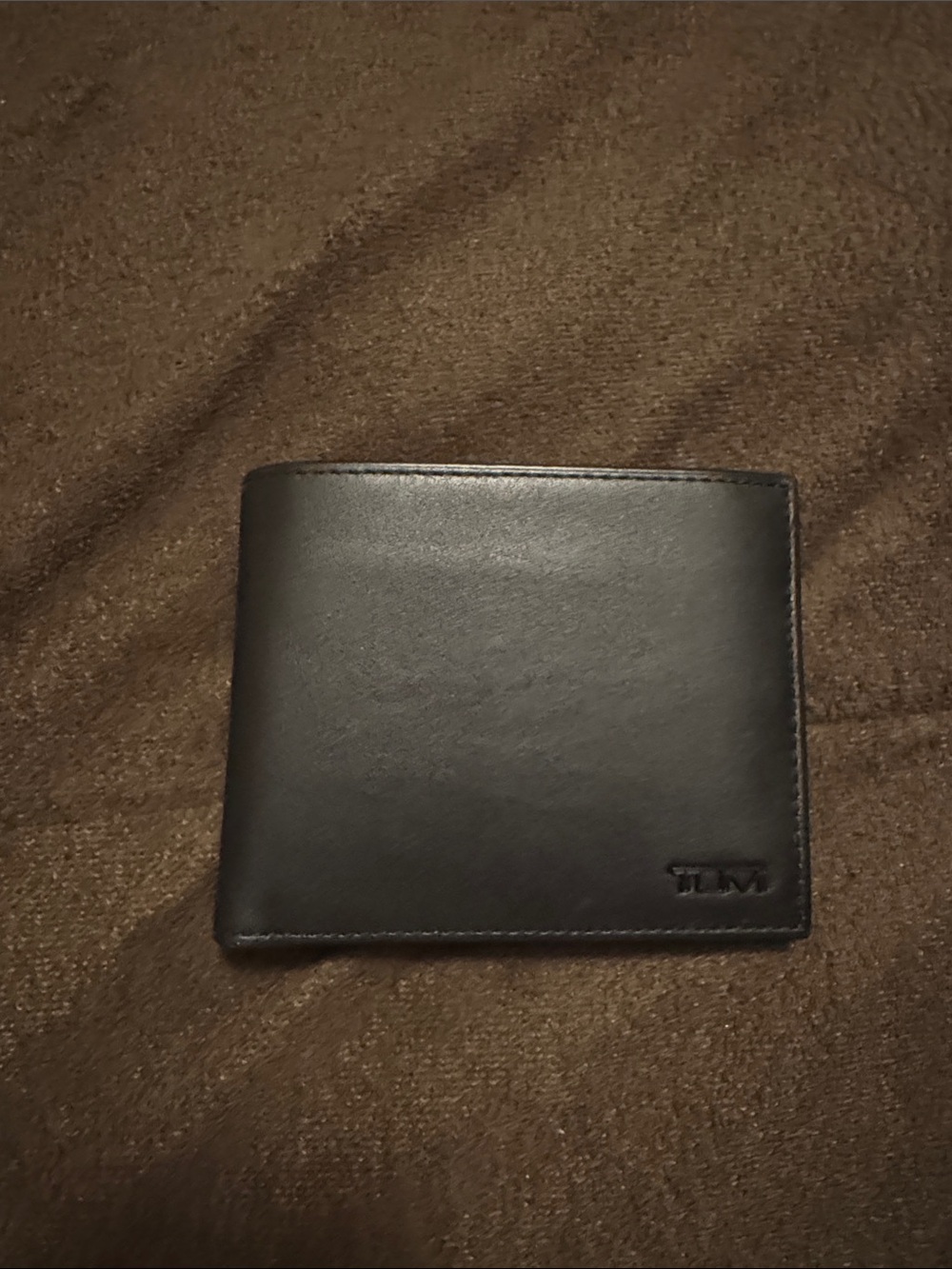Tumi Black Leather Bi-Fold Card Holder Wallet